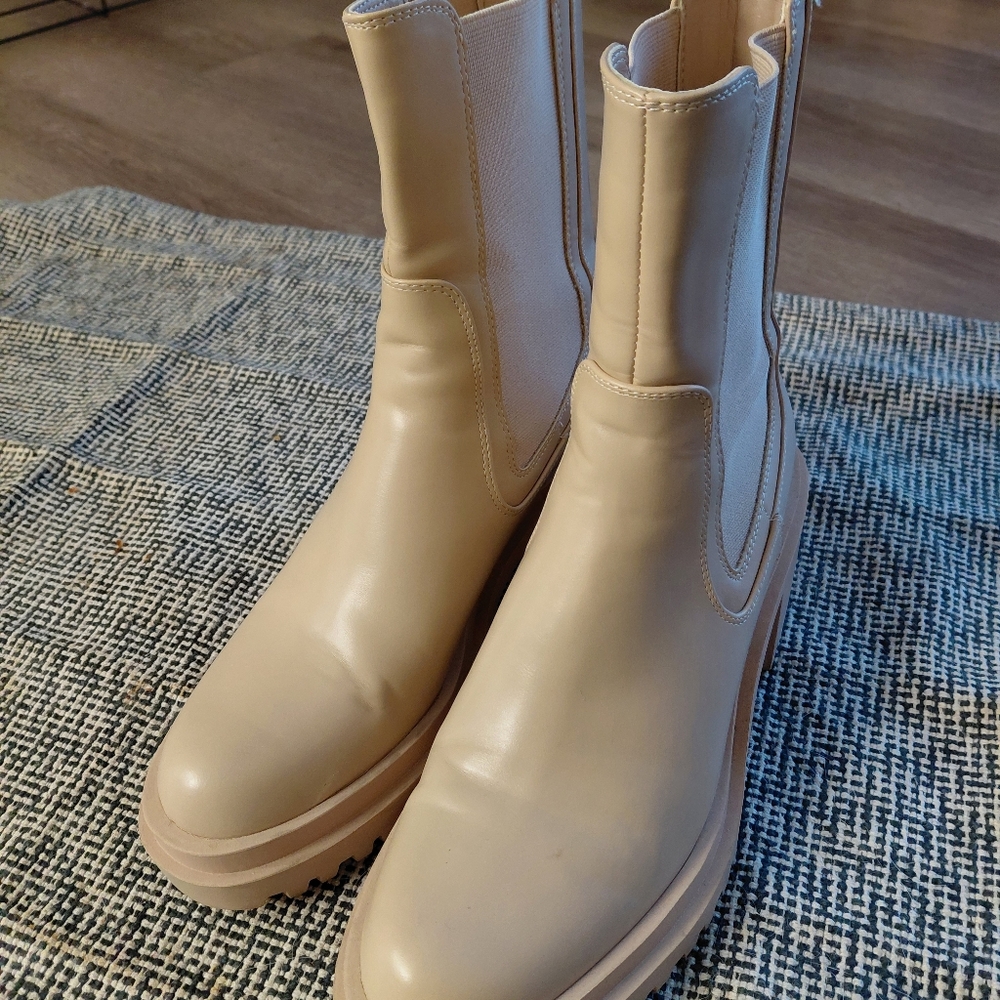 Zara Platform Chunky Mid-Calf Boots 40 Cream/Beige Chelsea Combat Vegan Leather